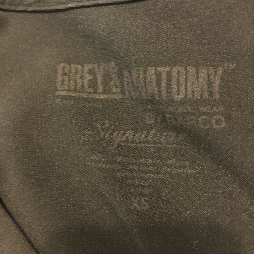 Greys anatomy black scrubs